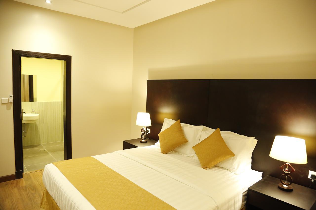 Flora Hotel Suite 2 فلورا2 للشقق المخدومة Riyadh Bagian luar foto