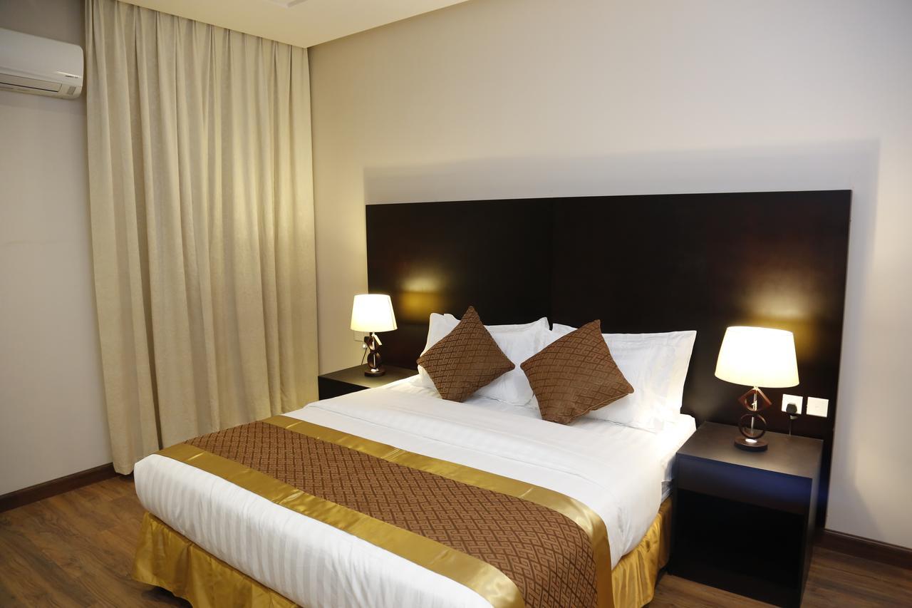 Flora Hotel Suite 2 فلورا2 للشقق المخدومة Riyadh Bagian luar foto